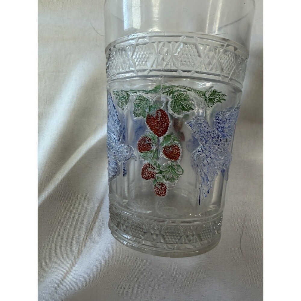 Early 1900 Indiana Glass Co. Bird And Strawberry Antique Cups - Picture 3 of 8